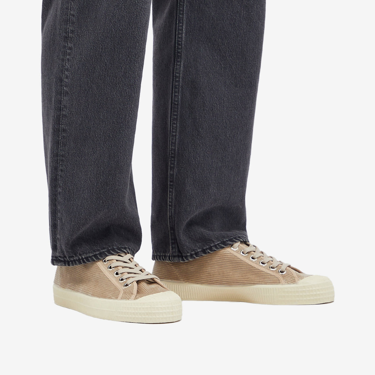 Novesta Men's Star Master Corduroy in Light Beige