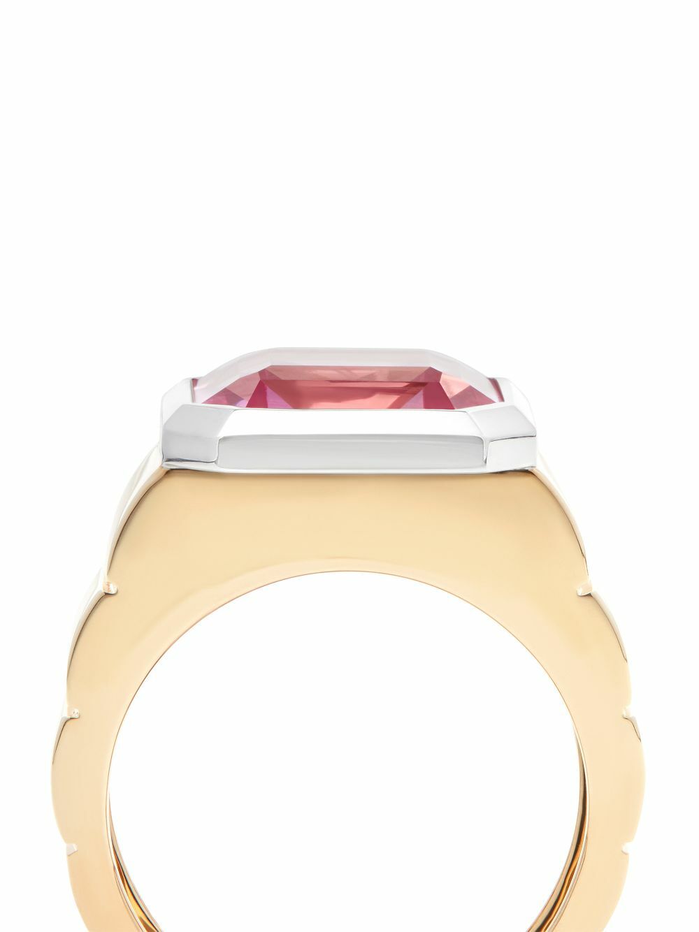 Yvonne Léon 9K Yellow Gold Chevaliere Princesse Corundum Signet Ring