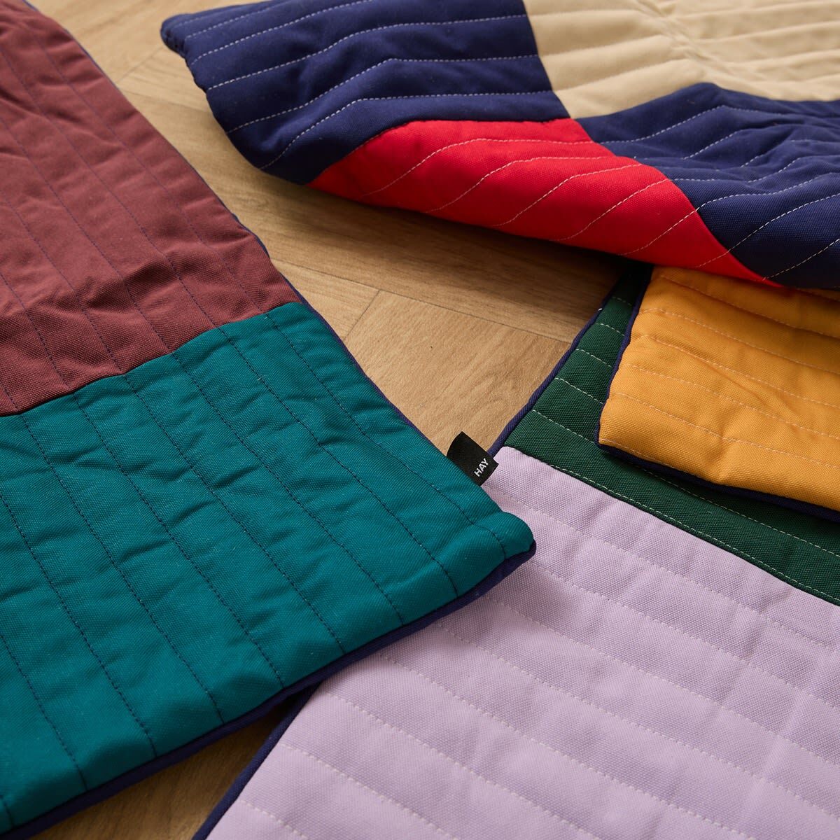 HAY Dog Travel Blanket - 80x80cm in Lavender/Green/Blue 