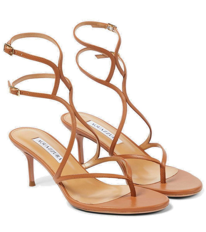 Photo: Aquazzura Baia leather thong sandals