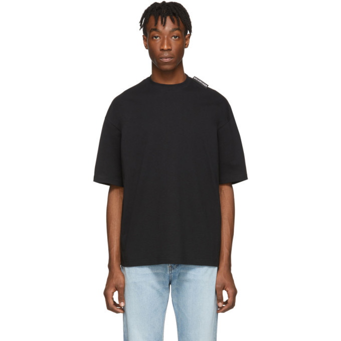 Photo: Balenciaga Black Logo Tab Regular T-Shirt