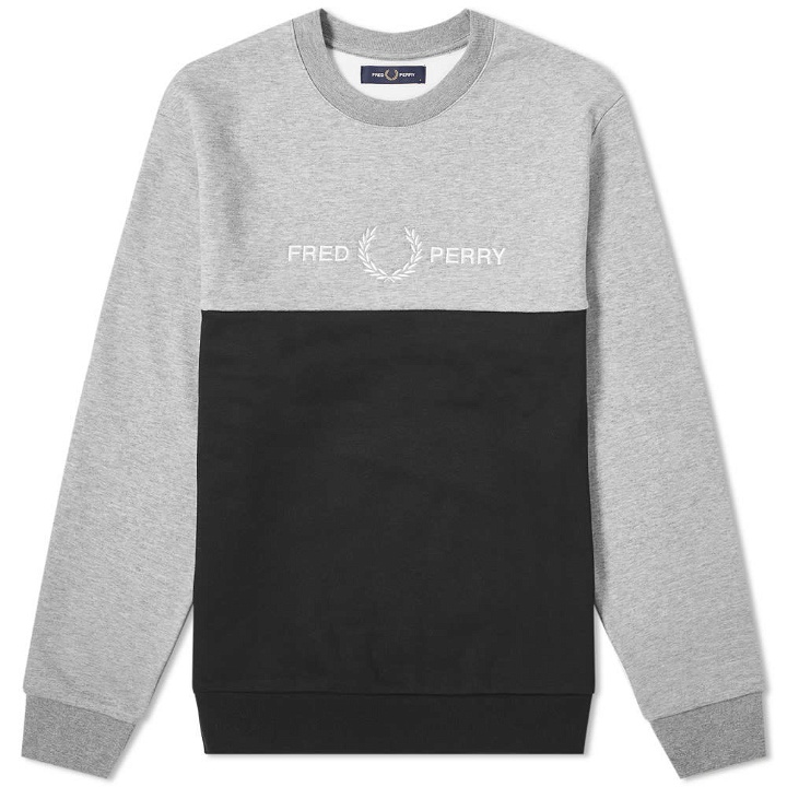 Photo: Fred Perry Authentic Block Logo Crew Sweat