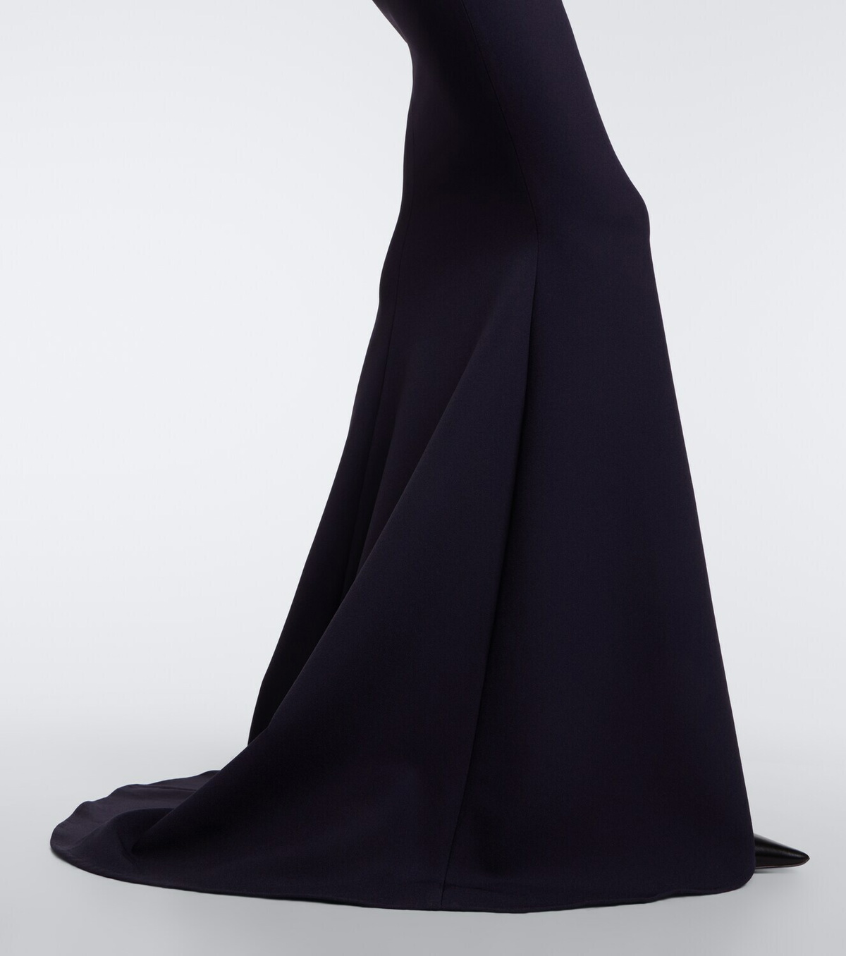 Safiyaa Elyna asymmetric crêpe gown