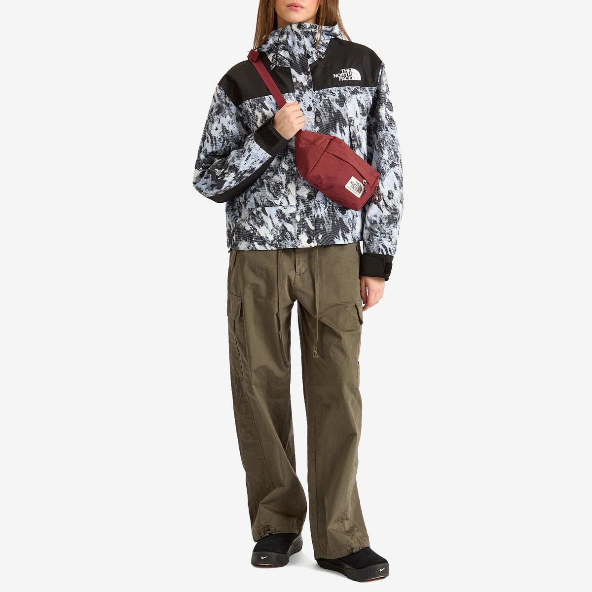 The North Face Women's Berkeley Lumbar Crossbody Bag in Sumac/Alpine Plum 