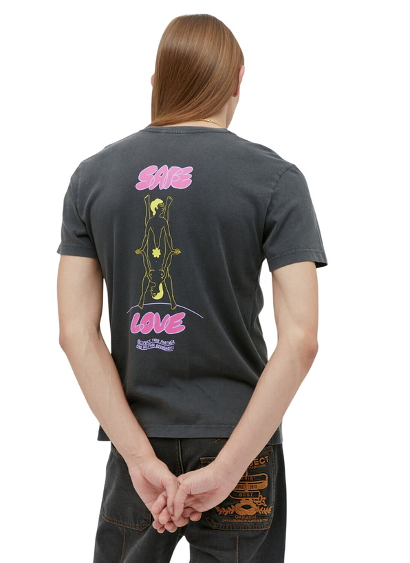 Photo: Carne Bollente Safe Love T-Shirt