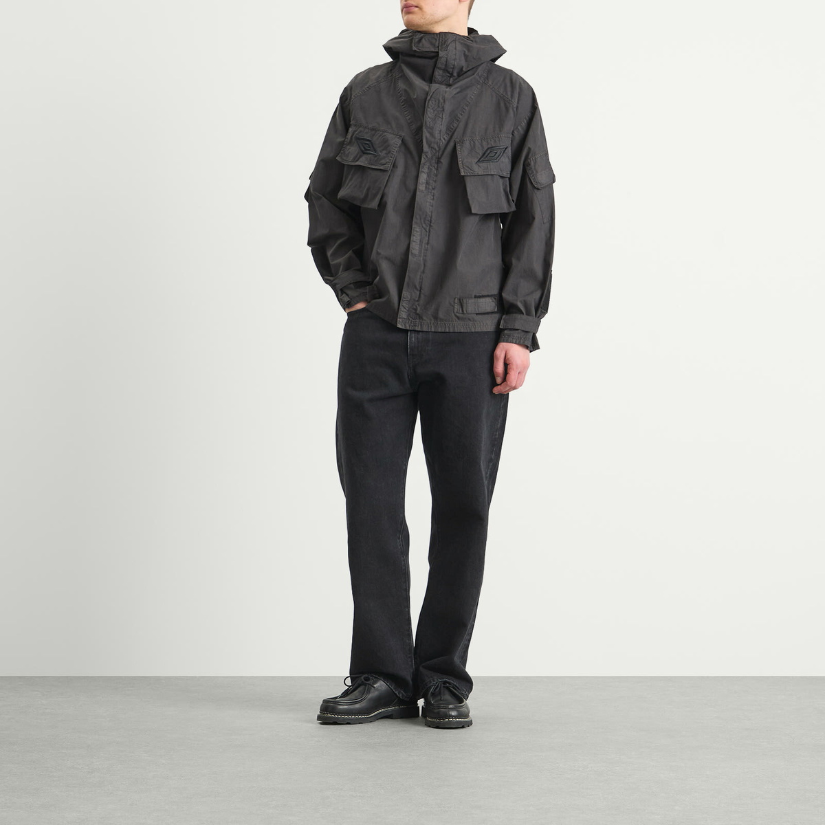 Umbro by Slam Jam Men's Mid Field Jacket in Dark Olive
