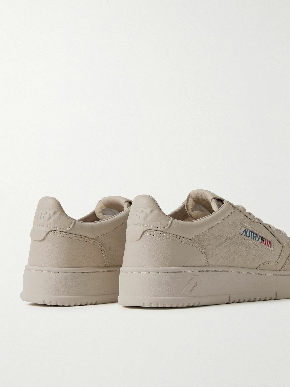 Autry - Medalist Leather Sneakers - Neutrals Autry