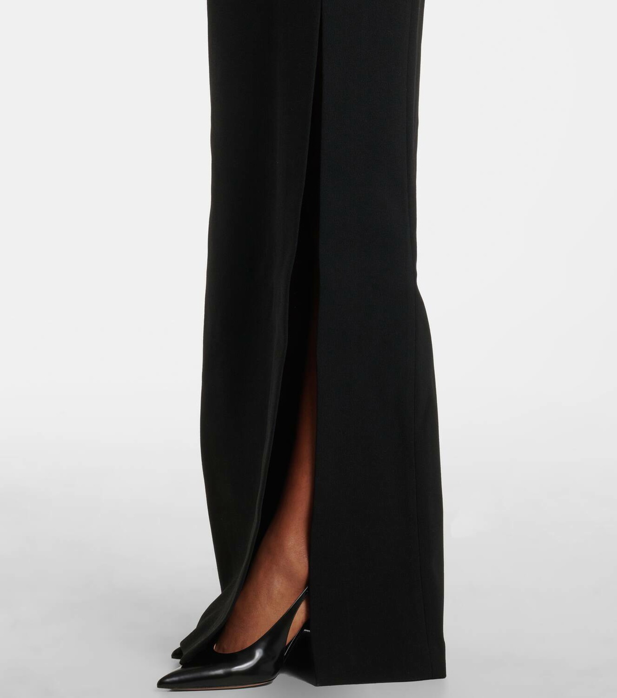 ◆REBECCA VALLANCE◆ベルナデットのベルベットガウン Our best-selling Annette Button Gown is now back in stock