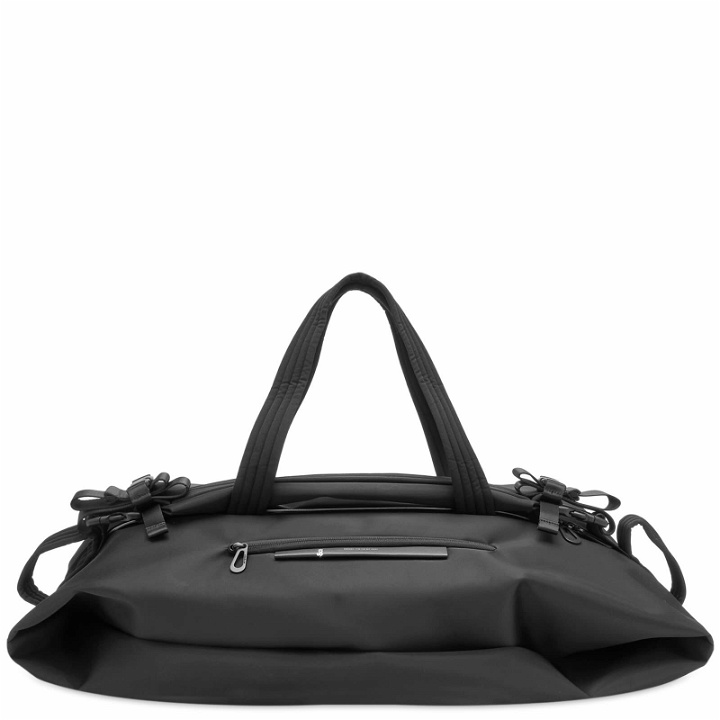 Photo: Cote&Ciel Sanna Sleek Cross Body Bag in Black 