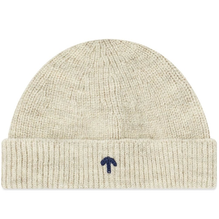 Photo: Nigel Cabourn Embroidered Broad Arrow Beanie Light Grey Natural