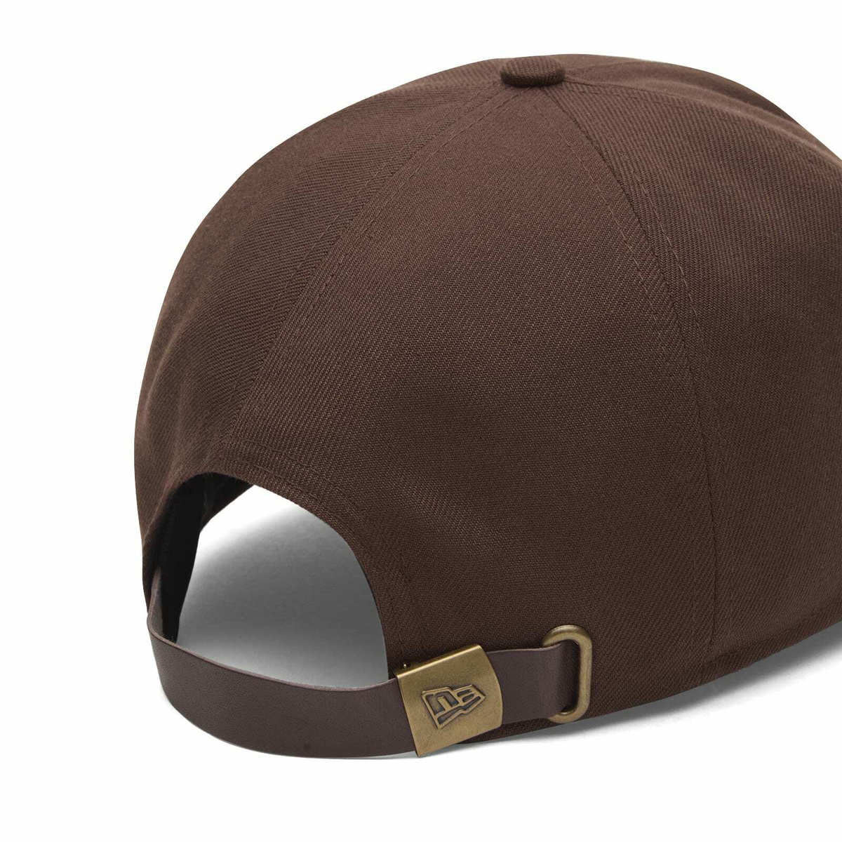 New Era Outdoor Graphic 19Twenty Cap in Brown 