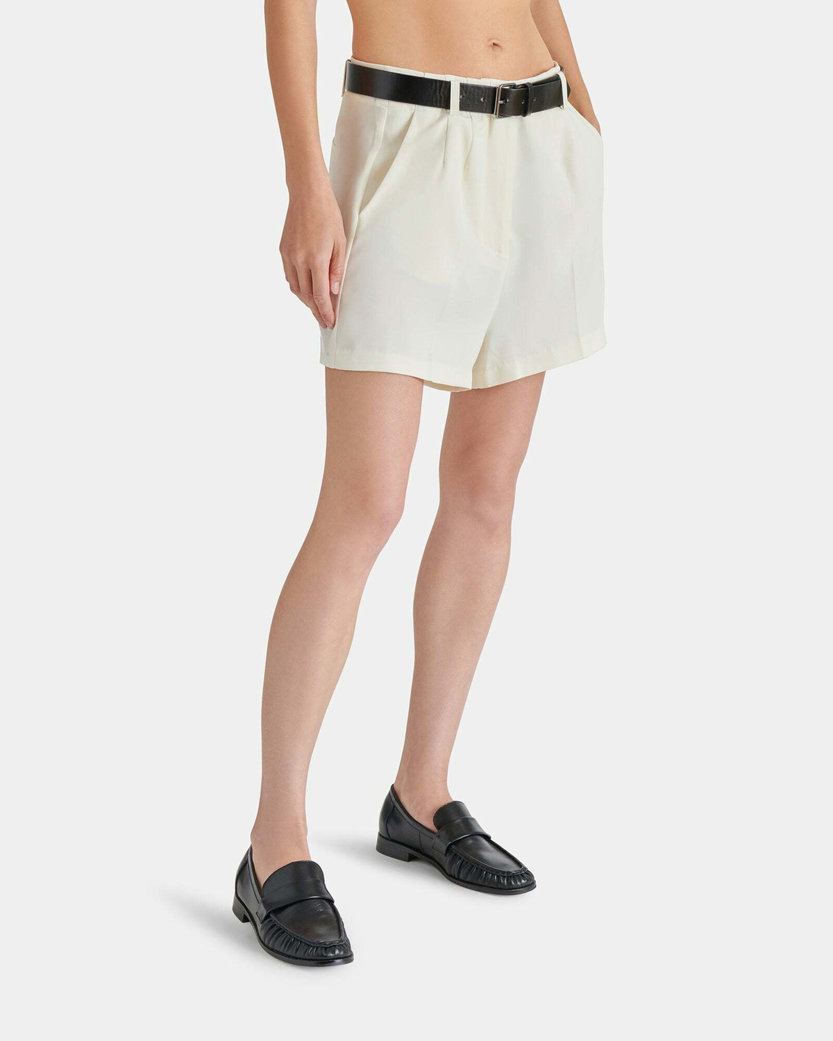 Steve Madden Ingrida Shorts in White