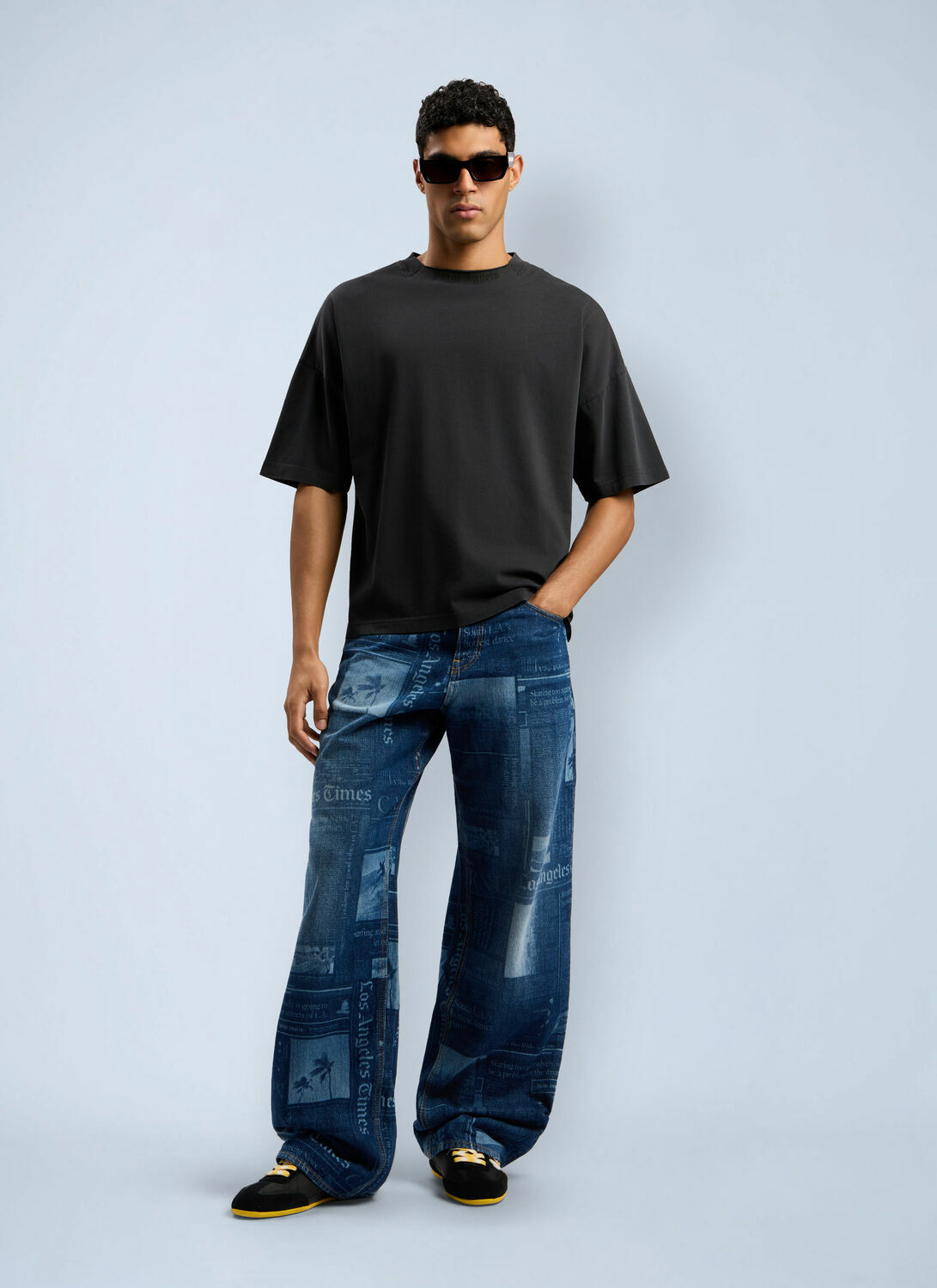 Palm Angels Curved Logo Loose Collar T-Shirt