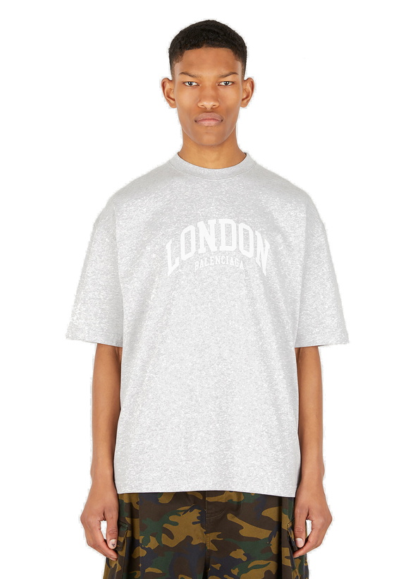 Photo: London Wide Fit T-Shirt in Light Grey