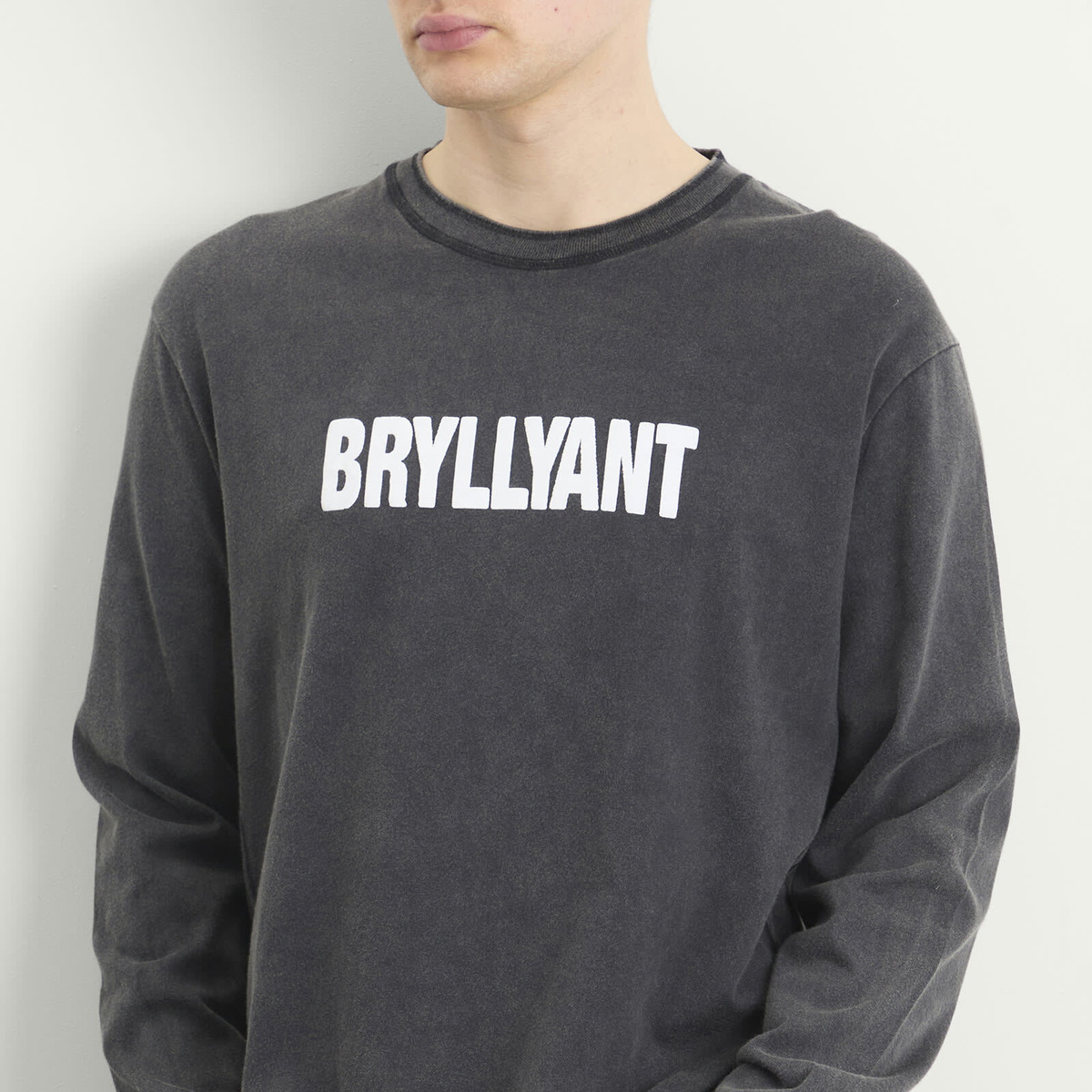 ACMH by Magic Castles Men's Bryllyant Long Sleeve T-Shirt in Vintage Black