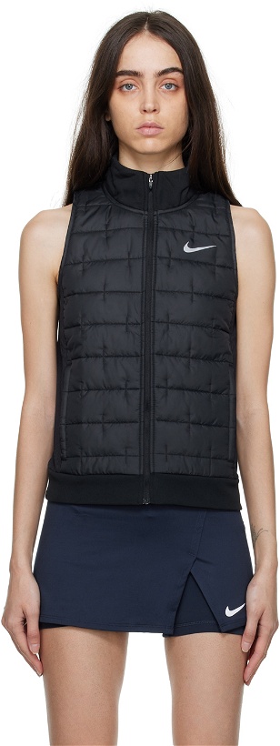 Photo: Nike Black Therma-FIT Vest