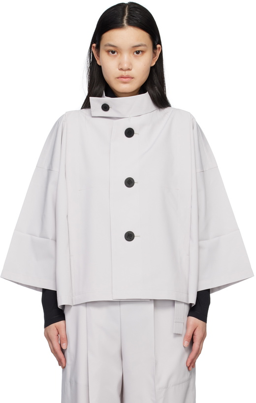 Photo: 132 5. ISSEY MIYAKE Gray Flat Tuck Jacket