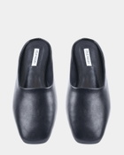 Steve Madden Valid Flats in Black