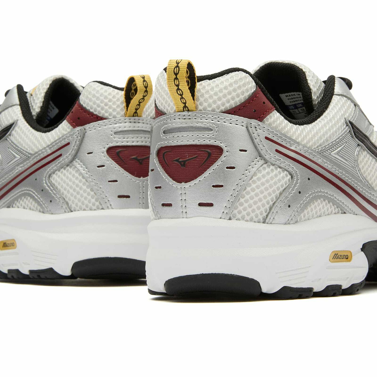 Mizuno MXR "SPORT" Sneaker in Nimbus Cloud/Syrah/Silver