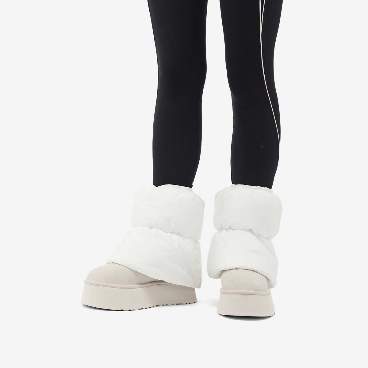 UGG Women's Classic Mini Dipper Puffer in White/Ceramic Ugg