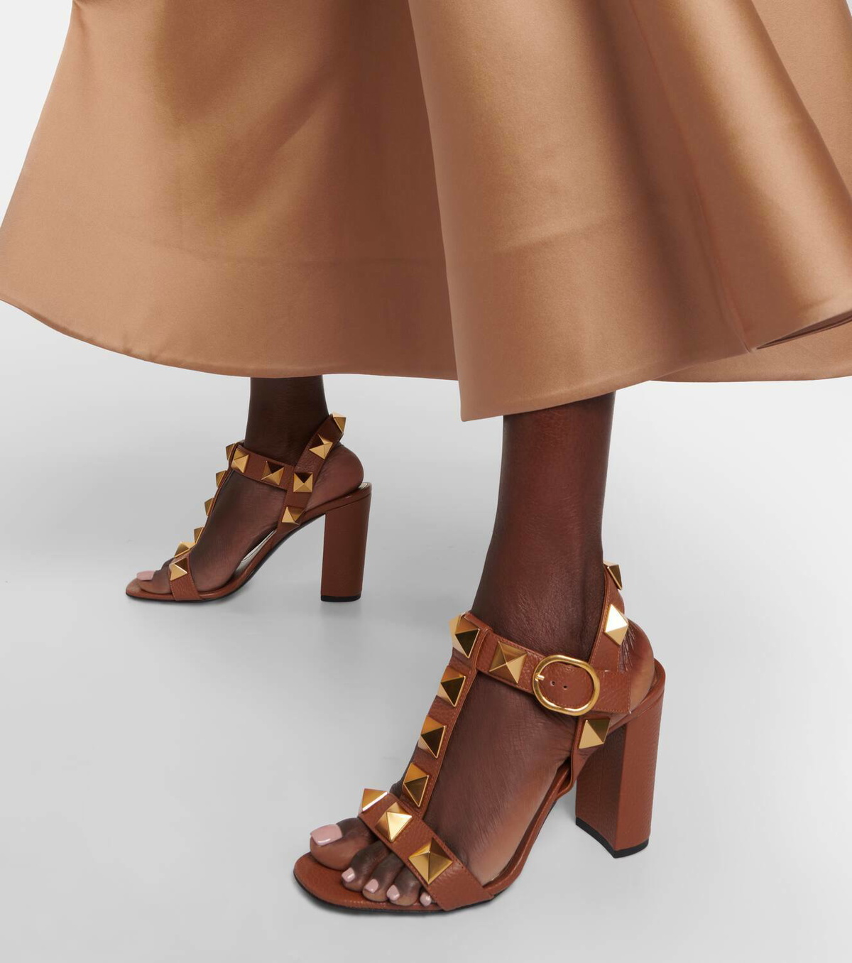VALENTINO GARAVANI Roman Stud レザー サンダル VALENTINO GARAVANI Roman Stud レザー サンダル | THE OUTNET
