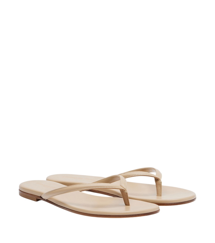 Photo: Gianvito Rossi Calypso leather thong sandals