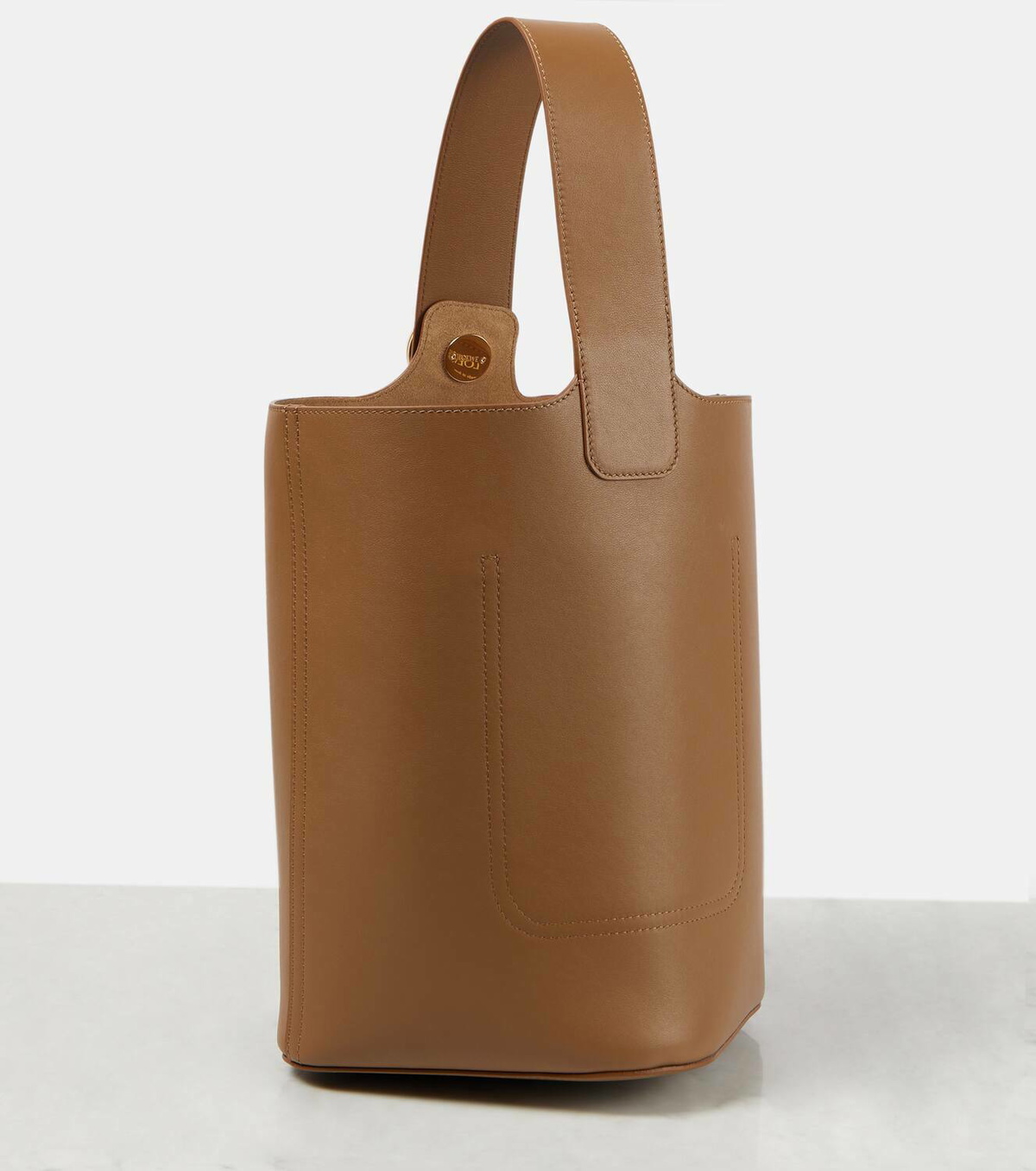 Loewe Pebble Medium leather bucket bag Loewe