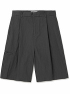 LE 17 SEPTEMBRE - Straight-Leg Pleated Twill Bermuda Shorts - Black