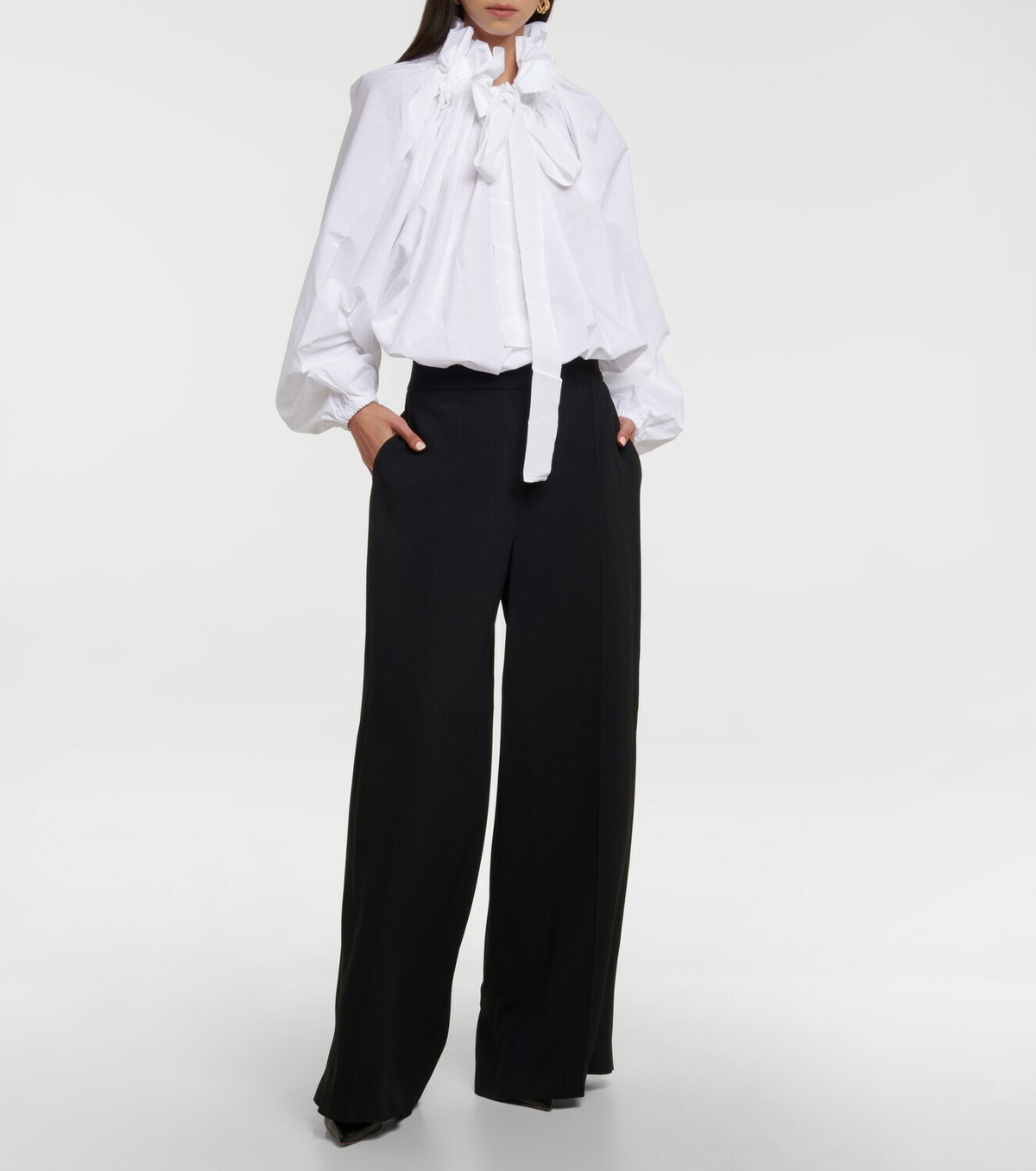 【送料&関税込】Patou Ruffled Cotton Blouse Patou Ruffled tie-neck cotton blouse Patou