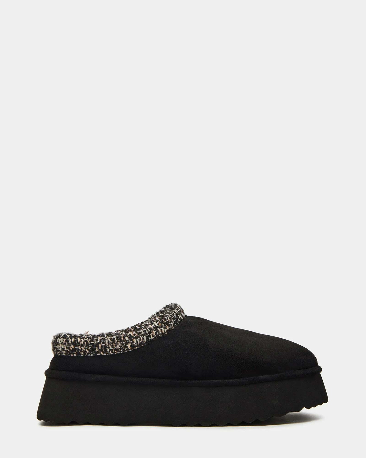 Steve Madden Selden Flats in Black