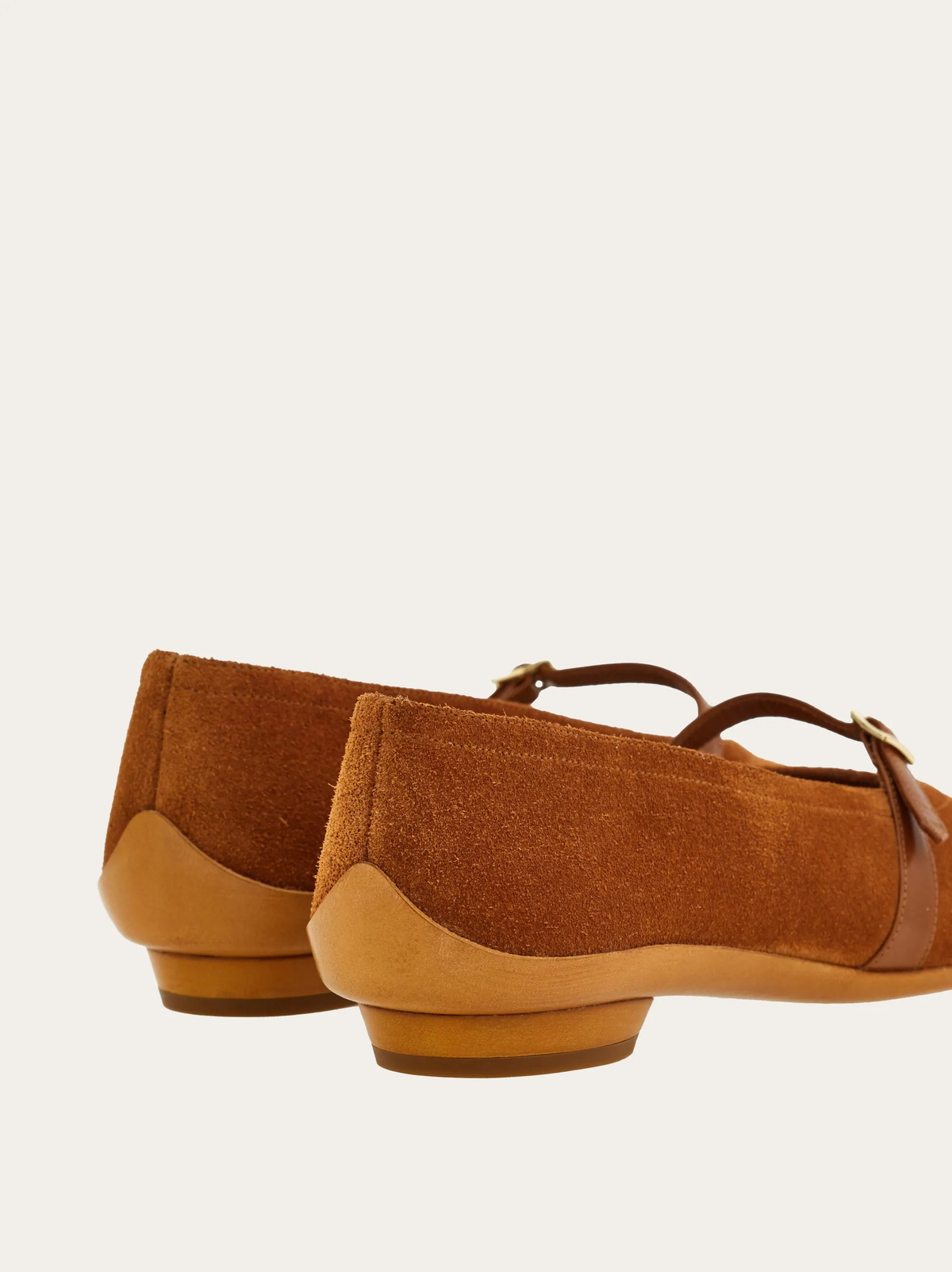 Ferragamo Womens Audrey (1954) in Brown