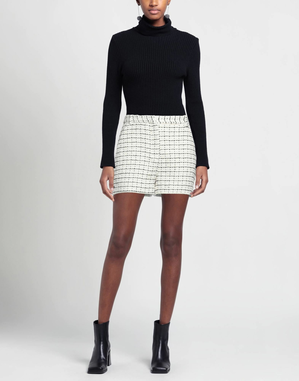 Maje Womens Shorts & Bermuda Shorts Ivory