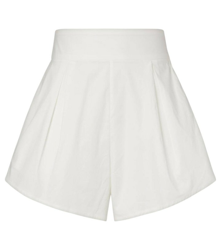 Photo: Adriana Degreas Solid pleated cotton shorts