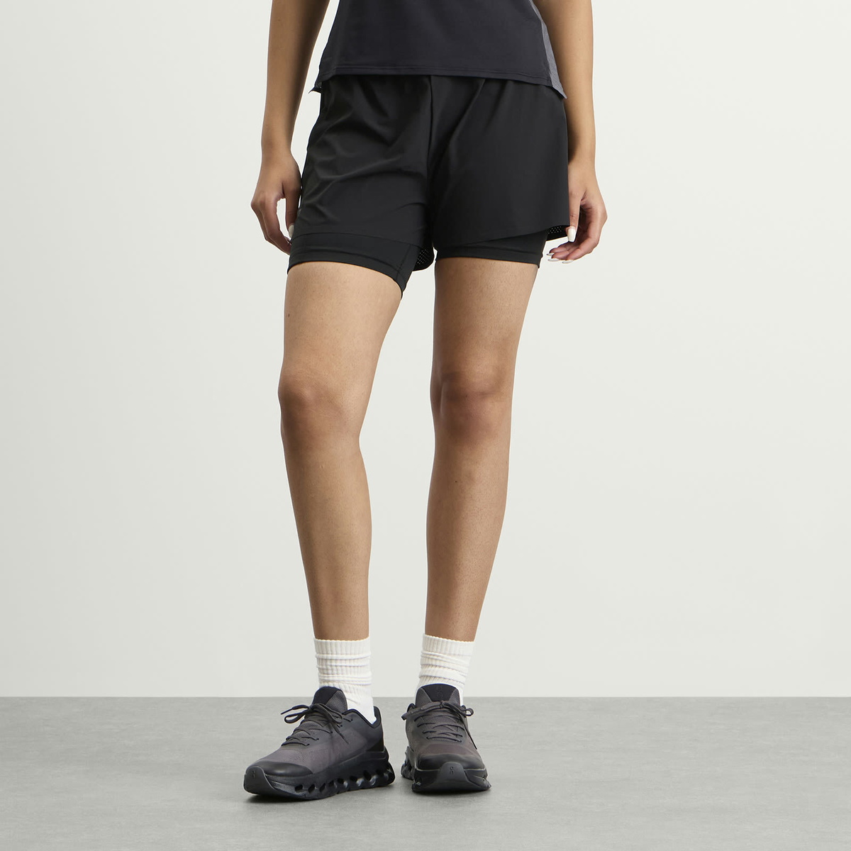ON Women's 3" Performance 2/1 Shorts in Black