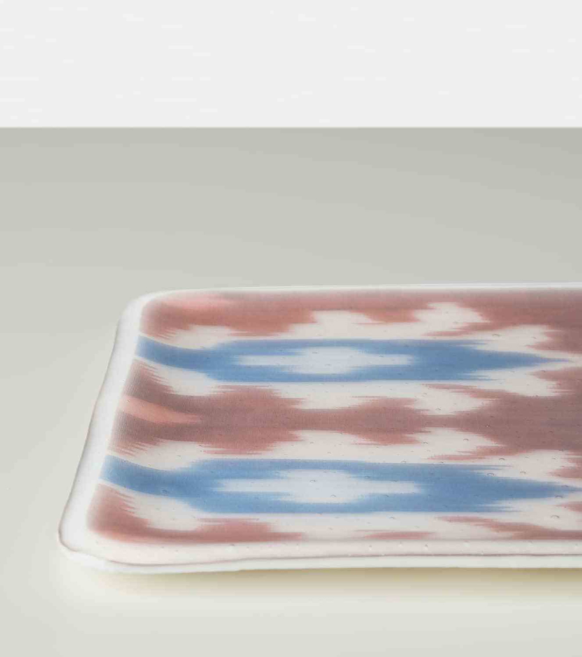Les-Ottomans Ikat glass tray