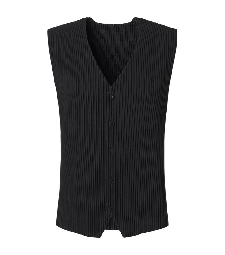 Photo: Homme Plissé Issey Miyake Basics pleated vest