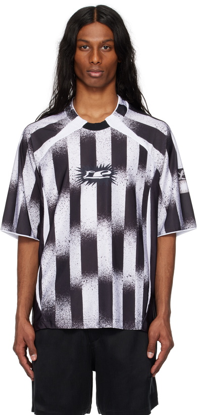 Photo: le PÈRE Black & White Antonio Carrau Edition Torn Jersey