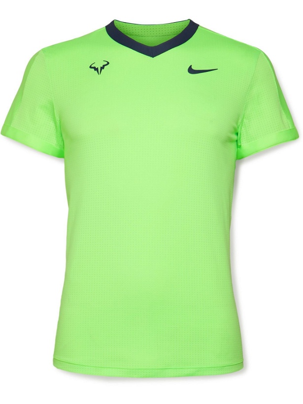 Photo: Nike Tennis - NikeCourt Dri-FIT ADV Rafa Tennis T-Shirt - Green