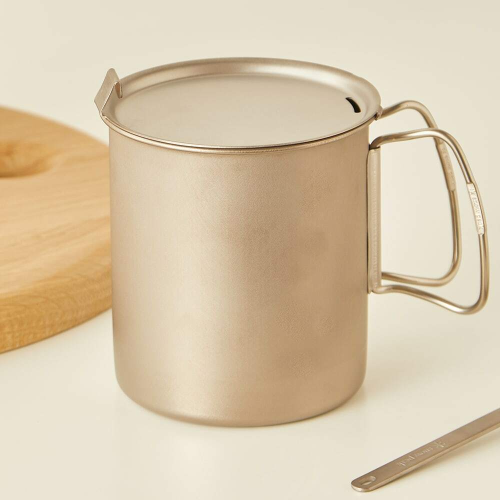 Snow Peak Titanium Trek Pot 700 ml in Silver