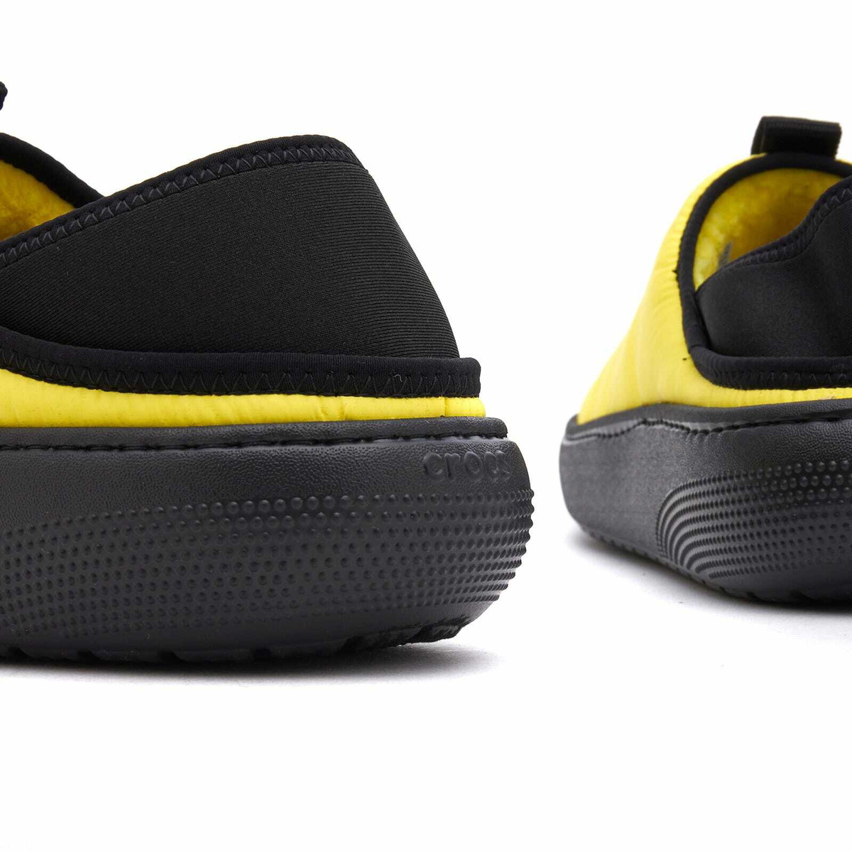 サンダル CROCS Classic Puff Mock Cyber Yellow Multi 21070677K 210706- NEW CROCS Classic PUFF MOD 210706-77K Cyber Yellow UNISEX