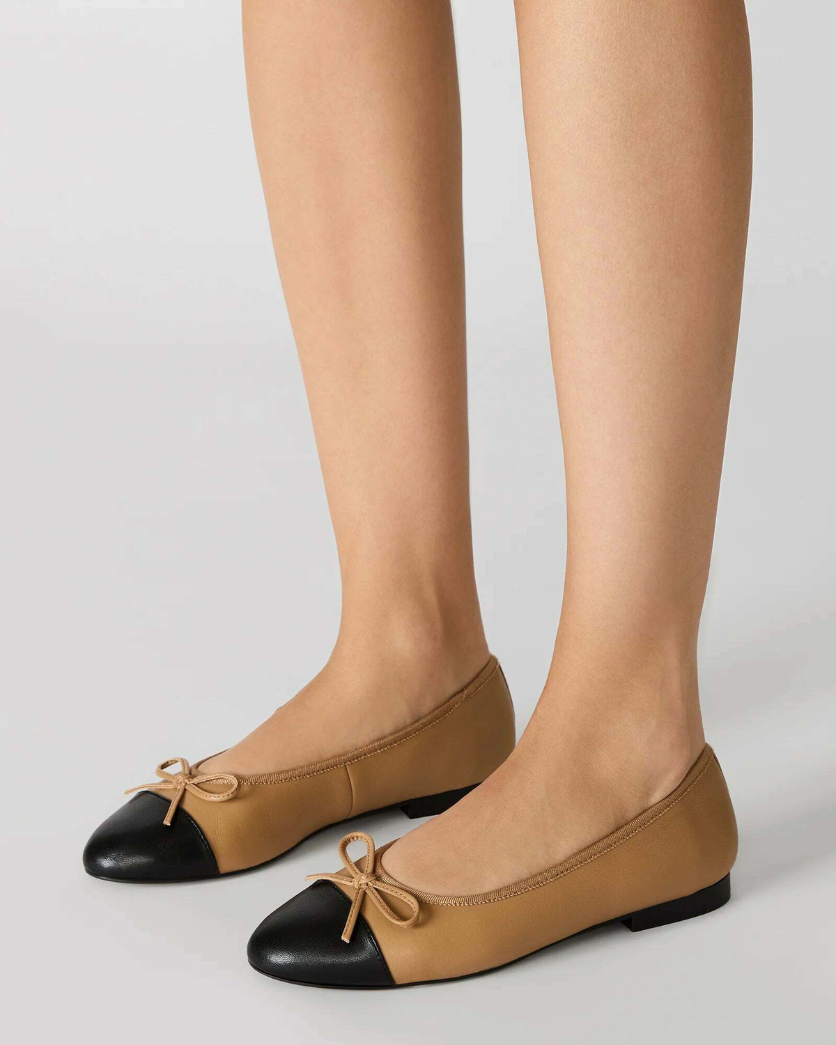 Steve Madden Kit Flats in Natural