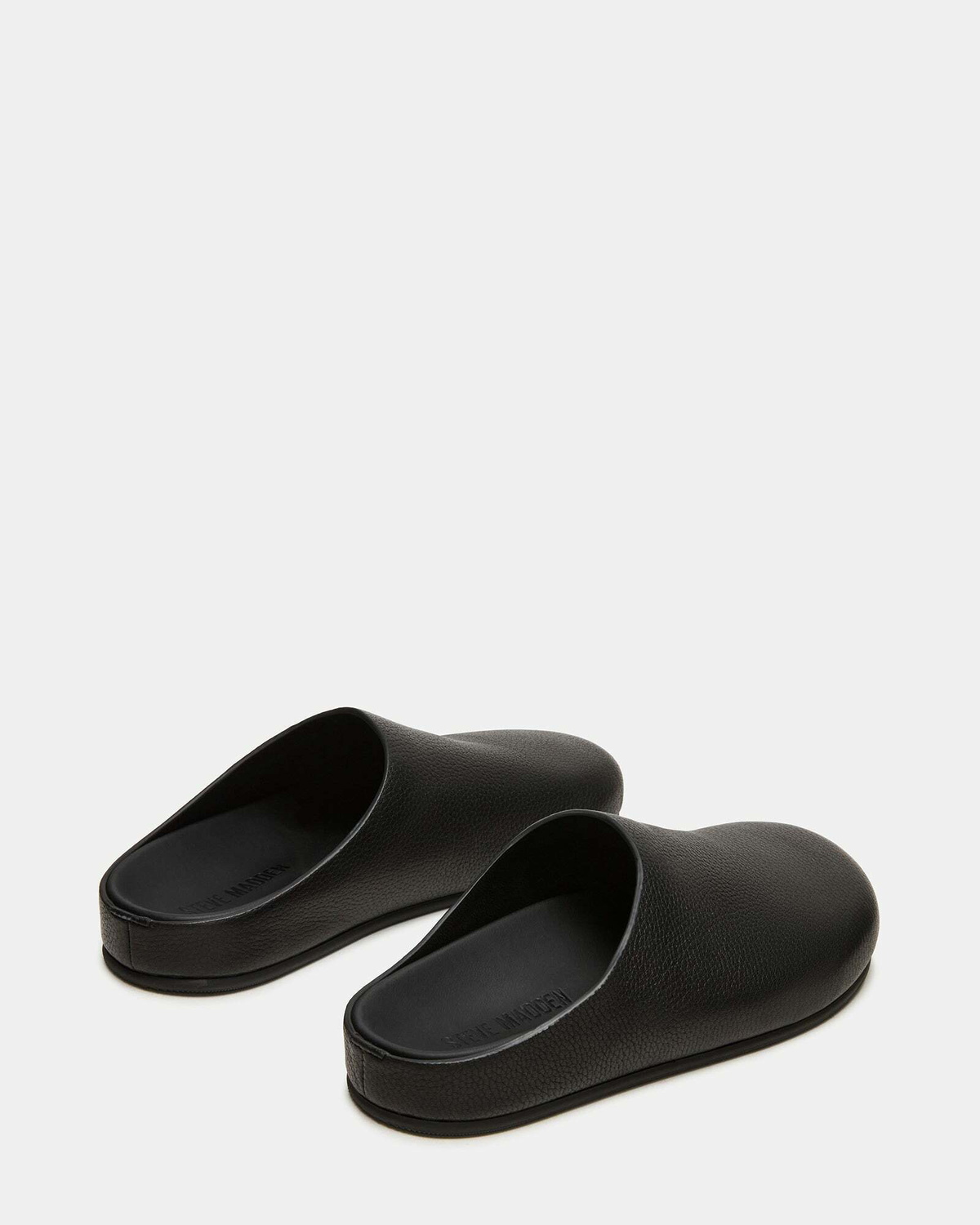 Steve Madden Fern Flats in Black