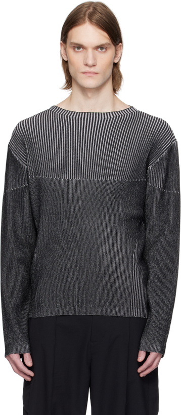 Photo: A. A. Spectrum Black Eminent Sweater