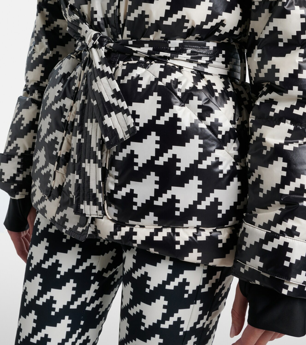 Perfect Moment Polar belted ski jacket