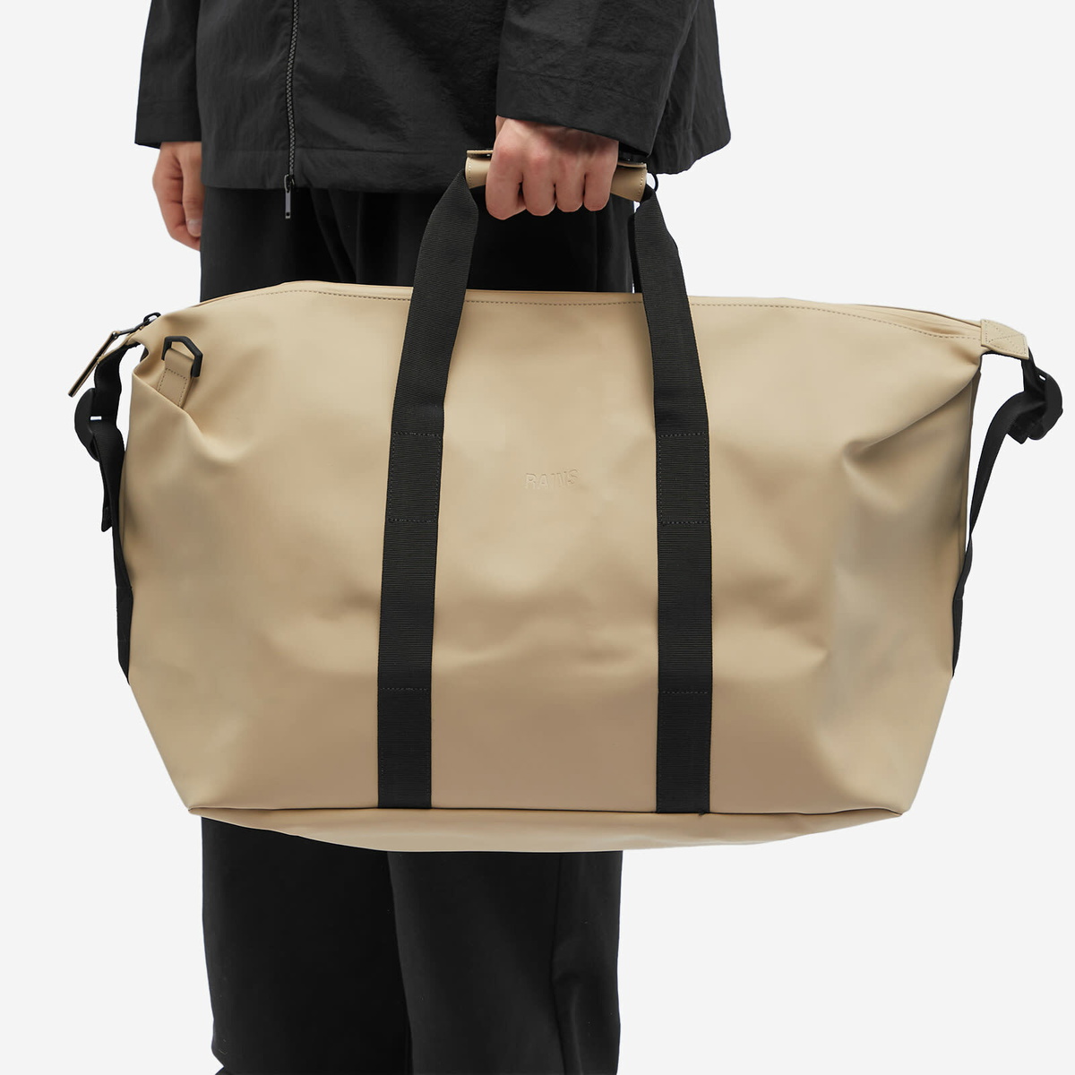 hilo weekend bag rains Hilo Weekend Bag Small is Rains take on the essential overnight bag the smallest of three sizes Rains Hilo Weekend Bag |