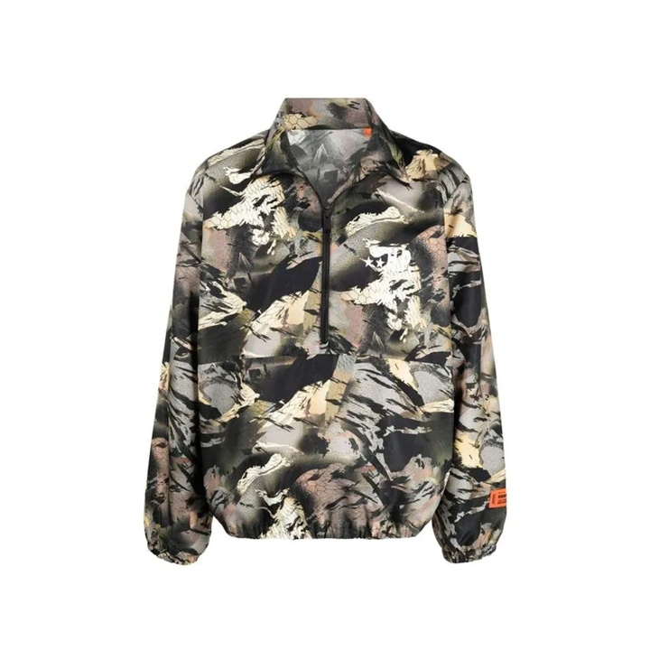 Photo: HERON PRESTON Camouflage Winkbreaker