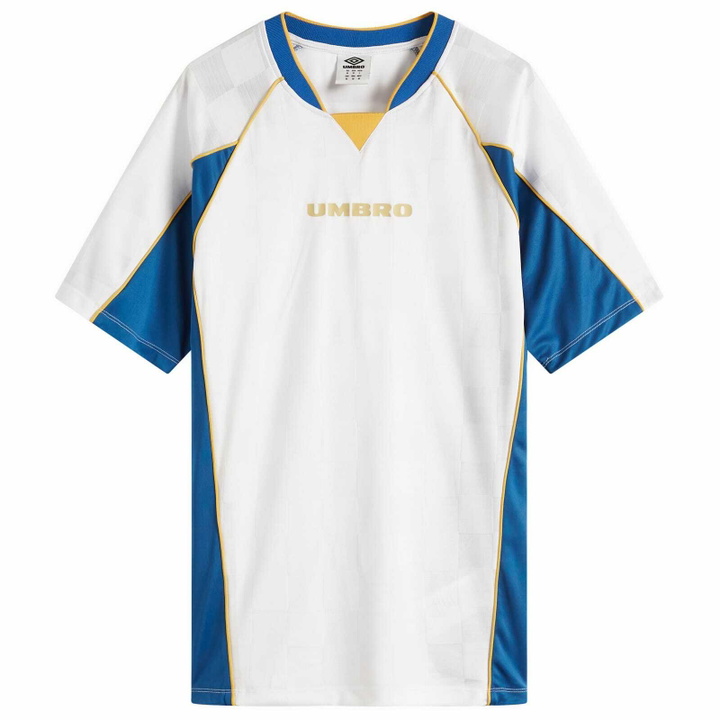 Photo: Umbro Panelled Raglan Football Jersey in Brillant White