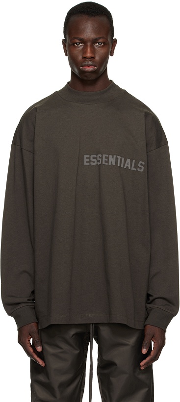 Photo: Essentials Gray Crewneck Long Sleeve T-Shirt