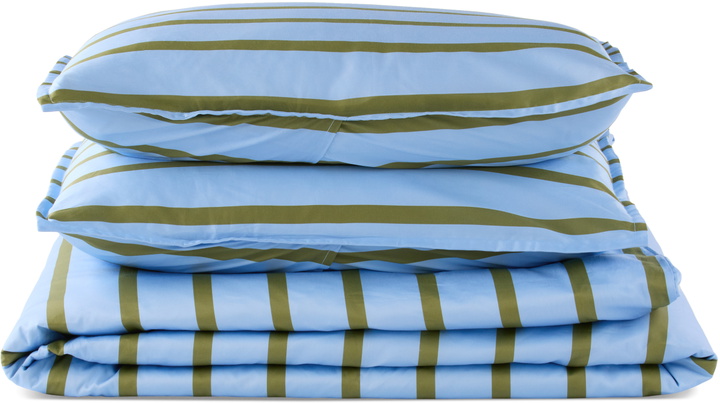 Photo: Dusen Dusen Blue & Khaki Cornflower Stripe Duvet Set, King