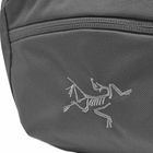 Arc'teryx Men's Mantis 1 Small Waist Pack in Graphite